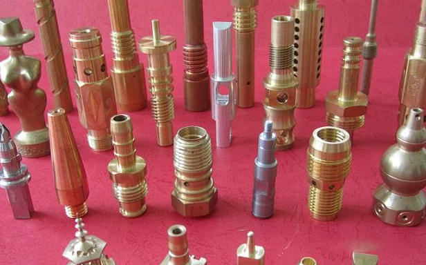 精密軸類長軸加工廠：匠心獨運，打造工業(yè)之芯